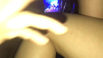 Pediu para filmar sentando na rola namorada vagabunda