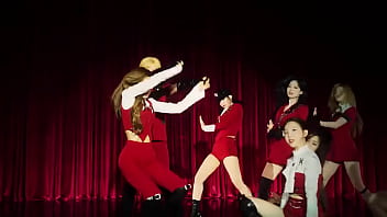 Dos chicas lesbianas tienen coito mientras aimep3 las graba