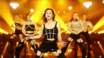 Dos chicas lesbianas tienen coito mientras aimep3 las graba