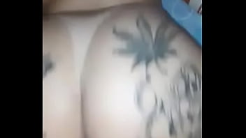 Safadinha dando muito a buceta