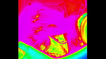 Sacando semen con la boca