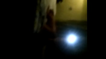 Le meto verga y consolador