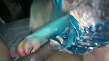 Tirando leite de piroca beijo grego