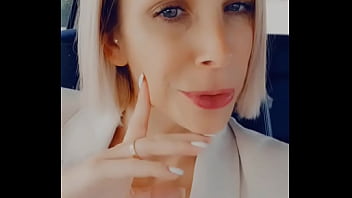 J'ai envie de jeune bite alors je part en chasse au jeune homme pour me faire