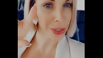 J'ai envie de jeune bite alors je part en chasse au jeune homme pour me faire