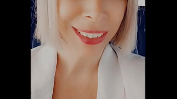 J'ai envie de jeune bite alors je part en chasse au jeune homme pour me faire