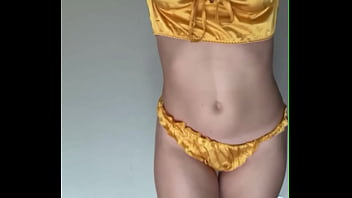 Encore un ensemble jaune