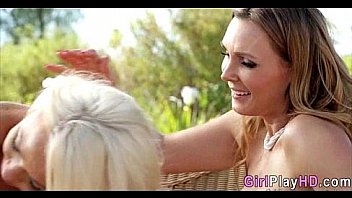 Horny Lesbians 0818 thumbnail