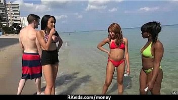 Amateur Hottie Takes Cash For Public Sex 7 thumbnail