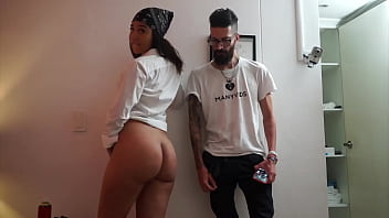 Latina getting wet and cum