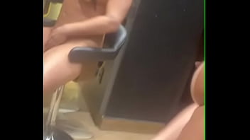 Thiara fox boceta gostosa com brinquinho novo se masturbando