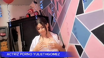 Naughty girl came to provoke me with a short dress without panties moved her ass on the stick and it came out casero real