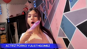 Naughty girl came to provoke me with a short dress without panties moved her ass on the stick and it came out casero real