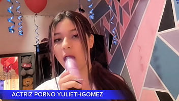 Naughty girl came to provoke me with a short dress without panties moved her ass on the stick and it came out casero real