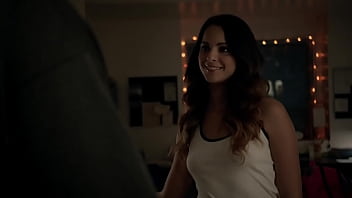 Shameless Shani Atias Nude thumbnail