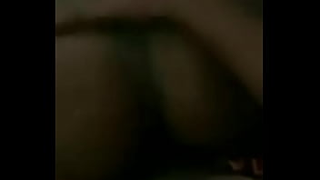 Dandome pinga en la postura del perro