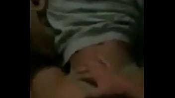 Dandome pinga en la postura del perro