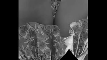 Debaixo da saia fabioeanaes hotwife exibicionista sem calcinha no shopping