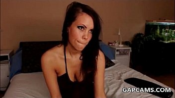 Super sexy brunette rides toy on webcam