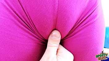 You wont believe the ass on this milf and her deep cameltoe