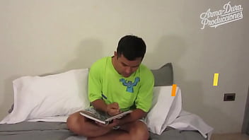 Mi la escena "diario de una pasión gay latino" con beto scopz betox1990 y prince boy giancoflores hotboyssite encuentr