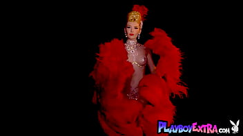 Petite big titted milf blondie posing nude for playboy