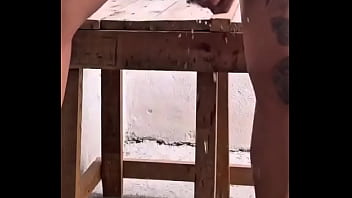 échenle agua al piso asi es como yo refresco mi casita