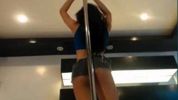 Hot amateur asian babe dances on her stripper pole
