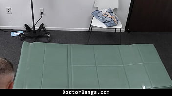 Sexy teen is worried about the back pain she’s been experiencing doctorbangs