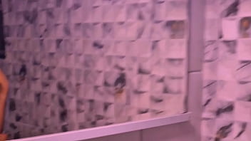 Casada Puta Dando Para O Amigo E O Marido thumbnail