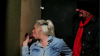 Deixando seu lado corno a mostra