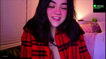 Teen masterbates with vibrator