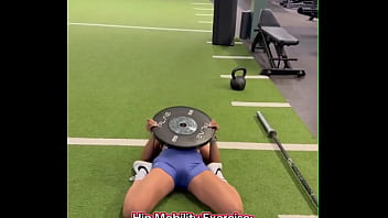 25lb overhead strengthens shoudlers traps & triceps hip mobility strengthens hip flexors i comp 25lb overhead strengthens shoudlers traps & triceps hip mobility strengthens hip flexors i comp