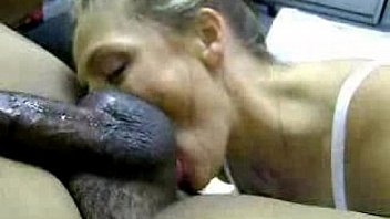 White bitch works it right