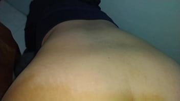 A luna le gustan las vergas pequeñas porque dice que no la lastiman mucho su coño