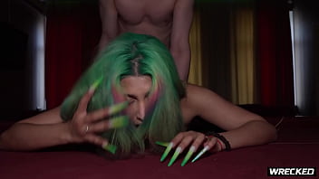 He destroyed her pussy on a first date