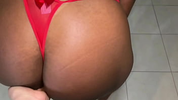 Morena novata gravou conteúdo a primeira vez