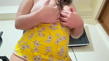 Watch me bounce my tits & spread my hairy pussy – who wants to fill me