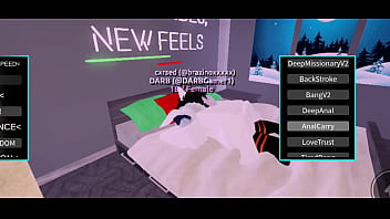 Fudendo duas vadias em um condo do roblox