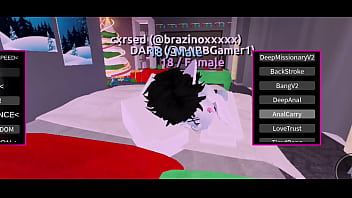 Fudendo duas vadias em um condo do roblox