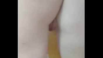 Loira gostosa dançando