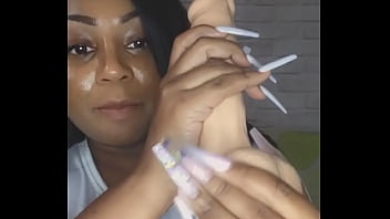 Gode chauffant demande ta vidéo en média privé pour l’essayage