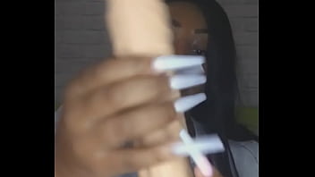 Gode chauffant demande ta vidéo en média privé pour l’essayage