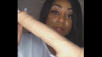 Gode chauffant demande ta vidéo en média privé pour l’essayage