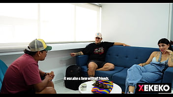 Mi Hermanastra Puta Se Deja Observar Por Mi Mientras Mi Mejor Amigo Se La Folla En La Sala thumbnail