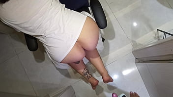 Omg la cámara del techo grabó lo que le hice a mi hermanastra