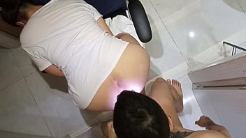 Omg la cámara del techo grabó lo que le hice a mi hermanastra