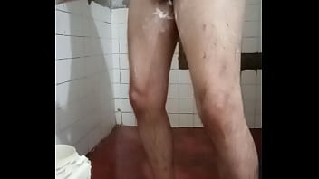 Todas las mañanas me doy un buen baño para ponerme activo