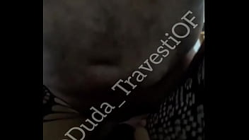 O daddy urso me arrombando quem aí curte uma sissy que se entrega para um macho da um rans cdzinhas brasil