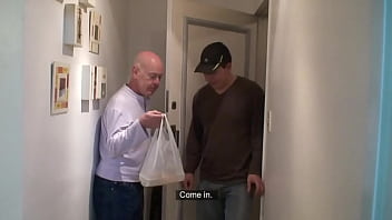 Macho Hetero Le Chupan La Pija thumbnail